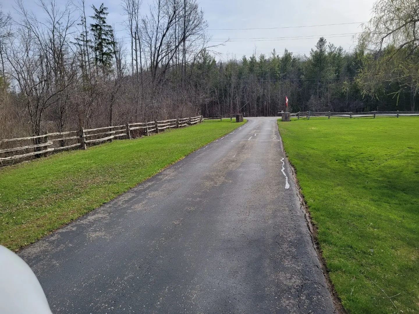 Before and after driveway repair Milton Ontario - Andy's Asphalt Sealing